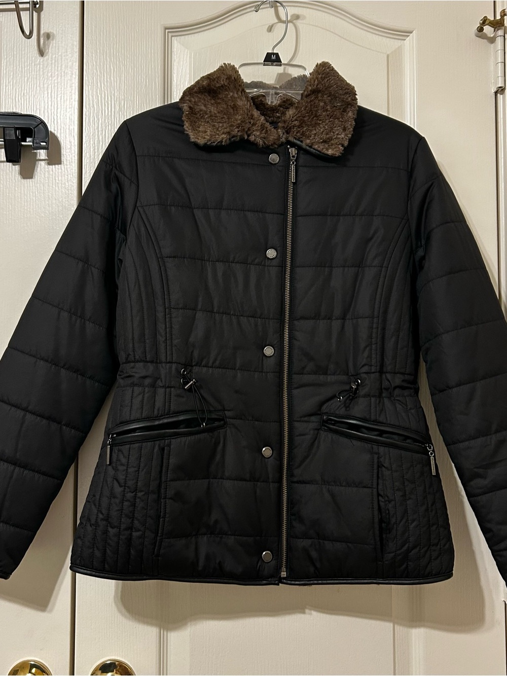 NWOT Weatherproof Black Quilted Puffer Jacket Brown Faux Fur Collar Medium M